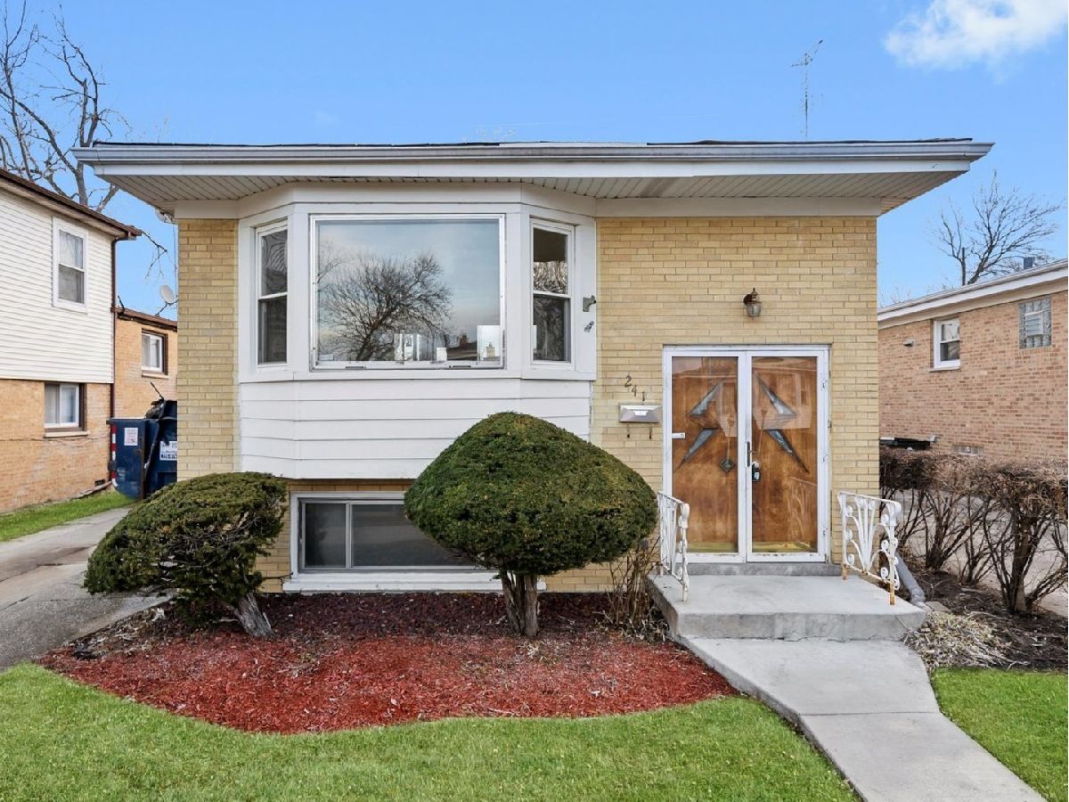  For Sale Bellwood Illinois, 241 Zuelke Drive