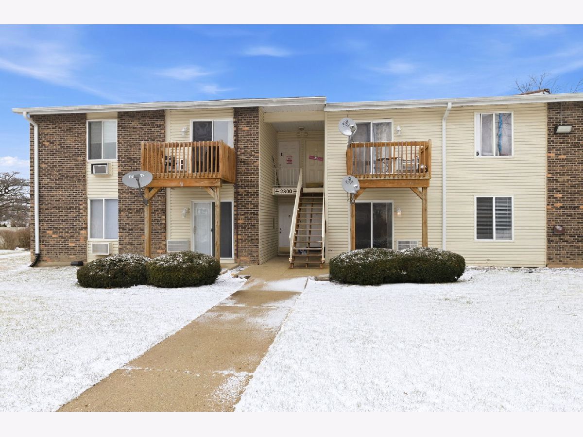  For Sale Oswego Illinois, 2800 Light Road