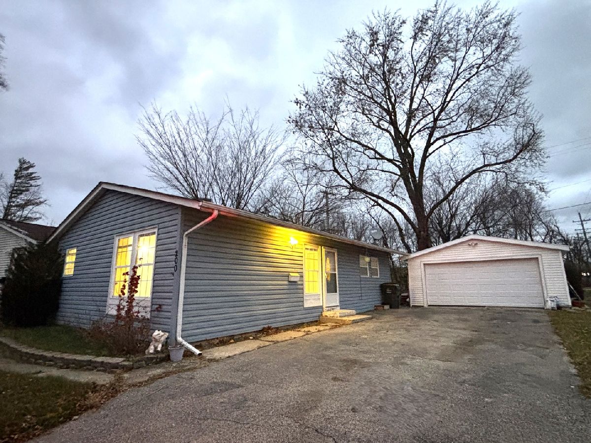  For Rent Carpentersville Illinois, 200 Butte