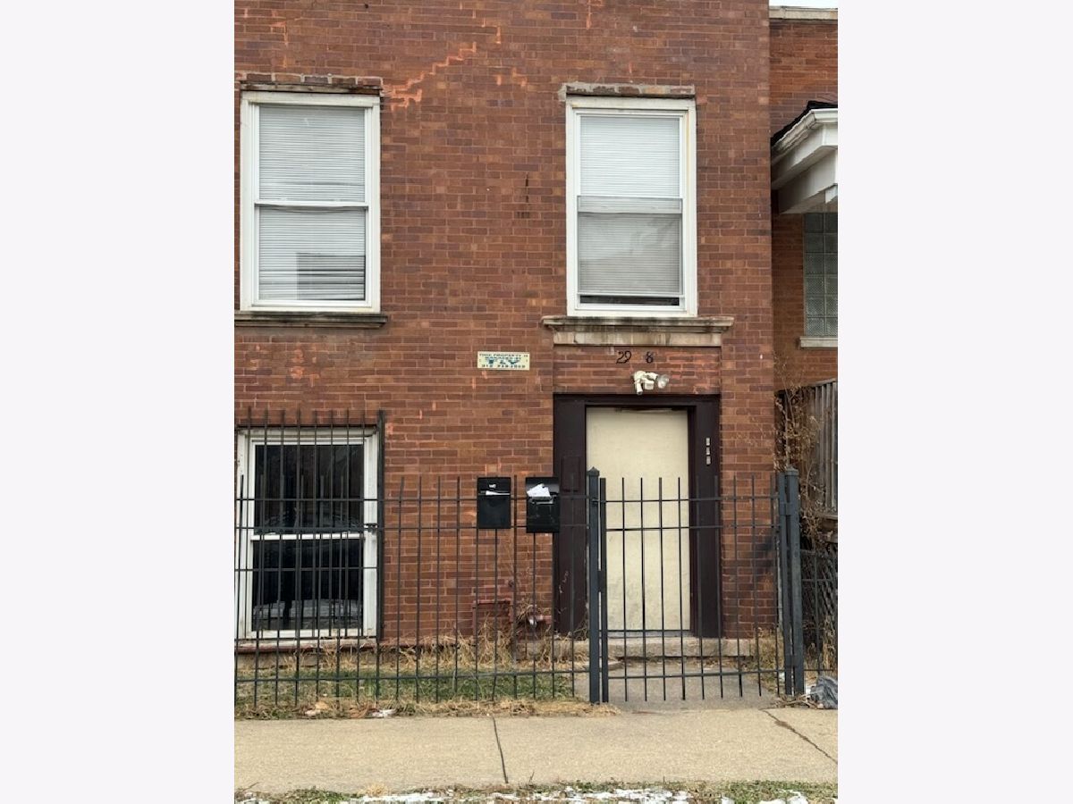  Rented Chicago Illinois, 2908 Fillmore