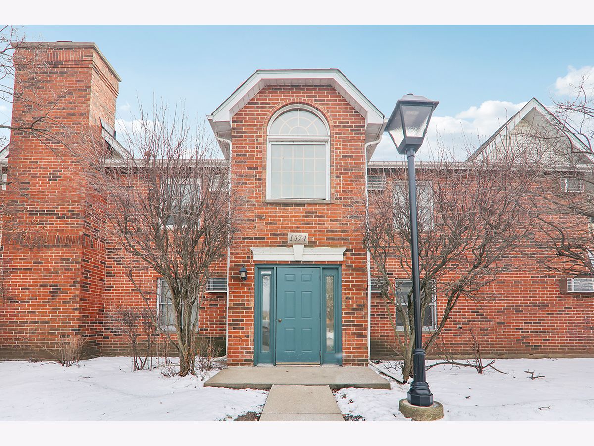  Sold Lake In The Hills Illinois, 1374 Cunat