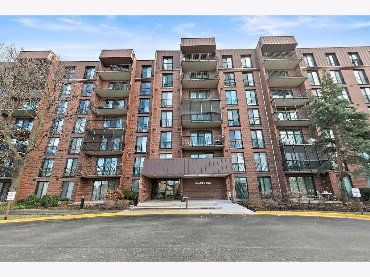  For Sale Indian Head Park Illinois, 111 Acacia Drive