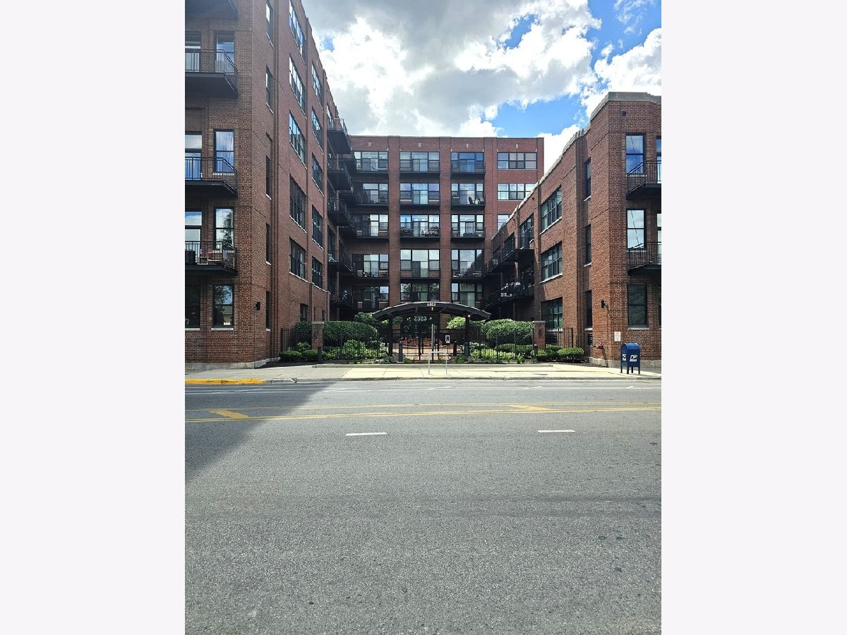  For Sale Chicago Illinois, 2323 Pershing Road