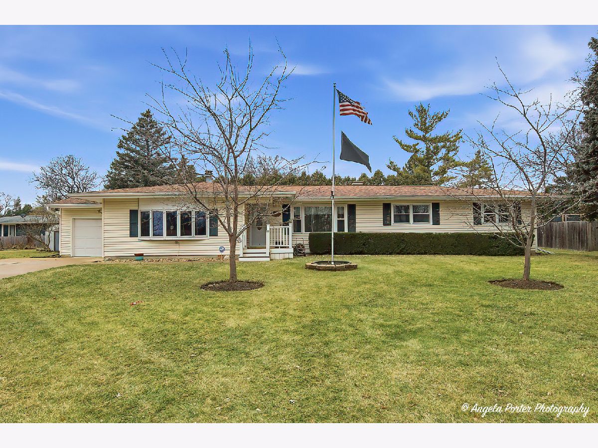  For Sale Mchenry Illinois, 4807 Paulsen Street