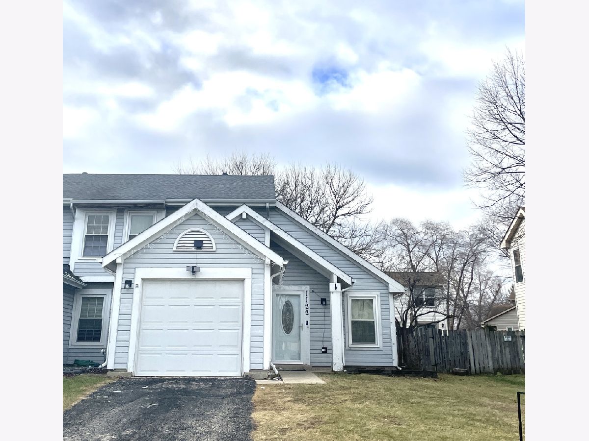  For Sale Carol Stream Illinois, 1122 Bradbury Circle