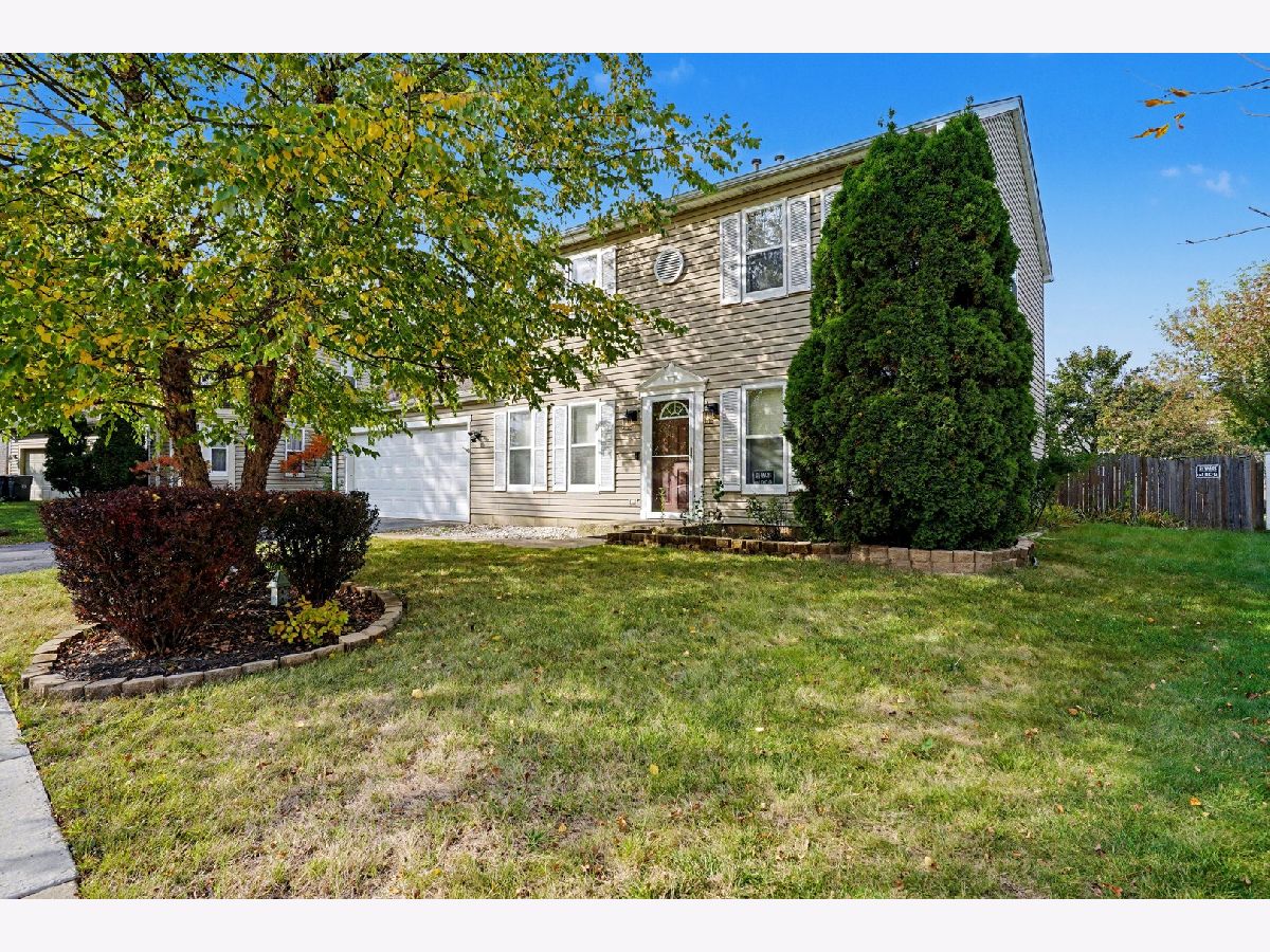  For Sale Elgin Illinois, 1410 Misthaven Lane