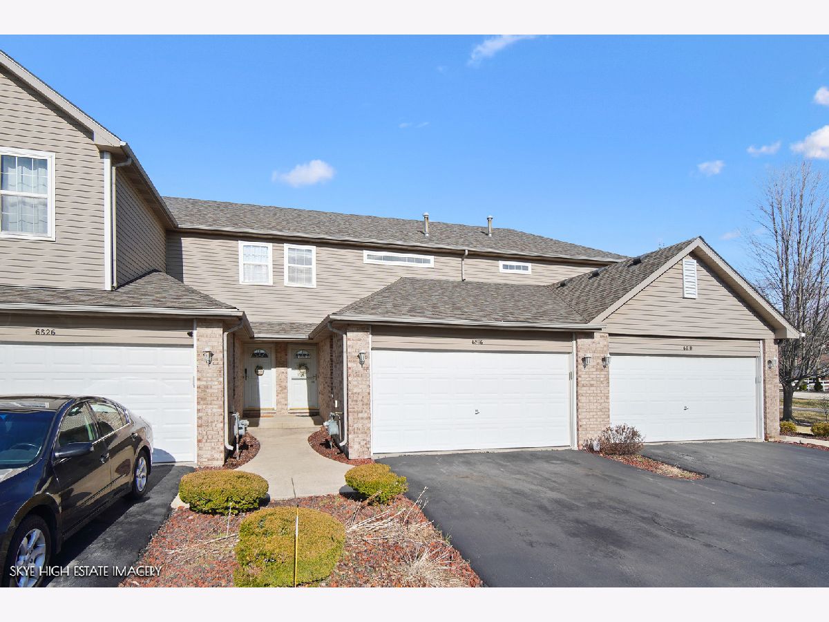 Townhomes & Condos For Sale Millenium Lakes Tinley Park Illinois, 6816 Zurich Court