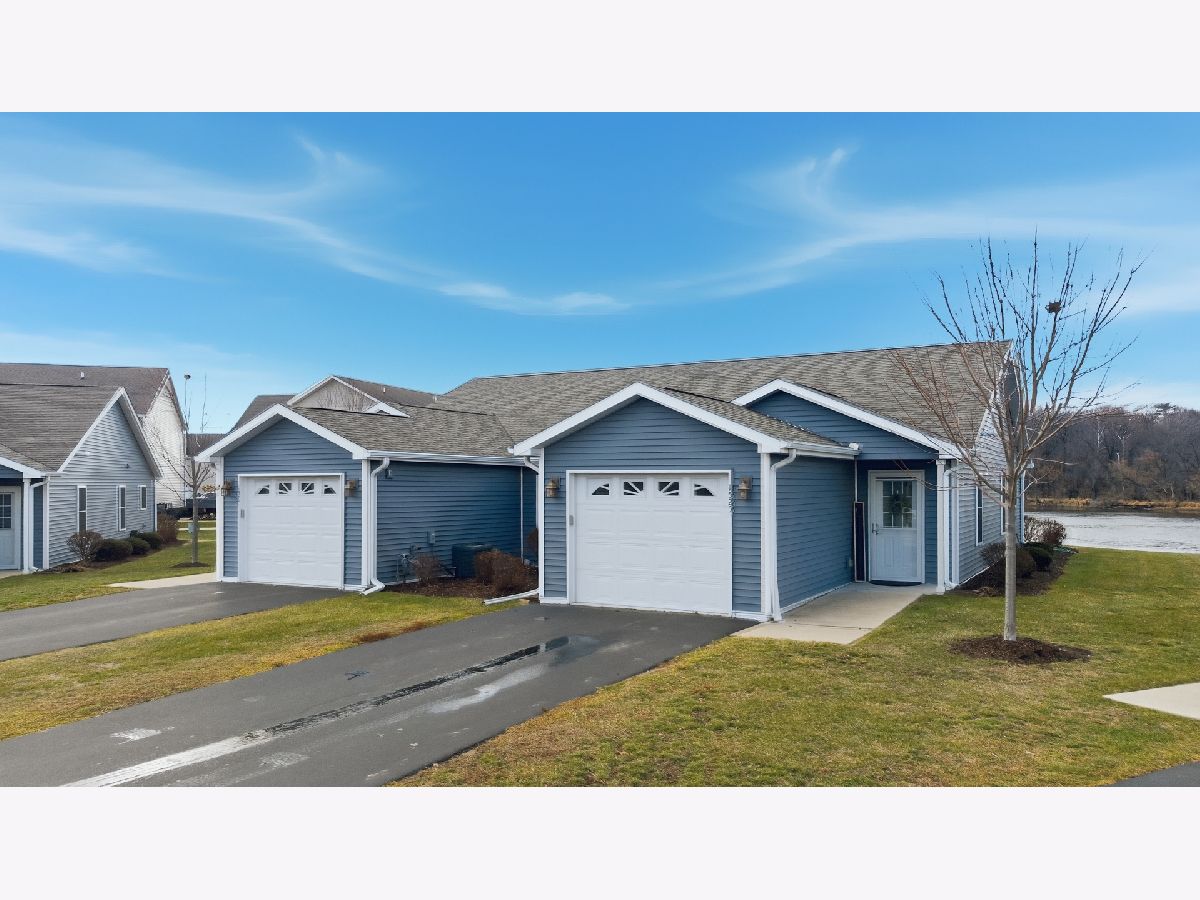  For Sale Dixon Illinois, 1525 Eadens Place