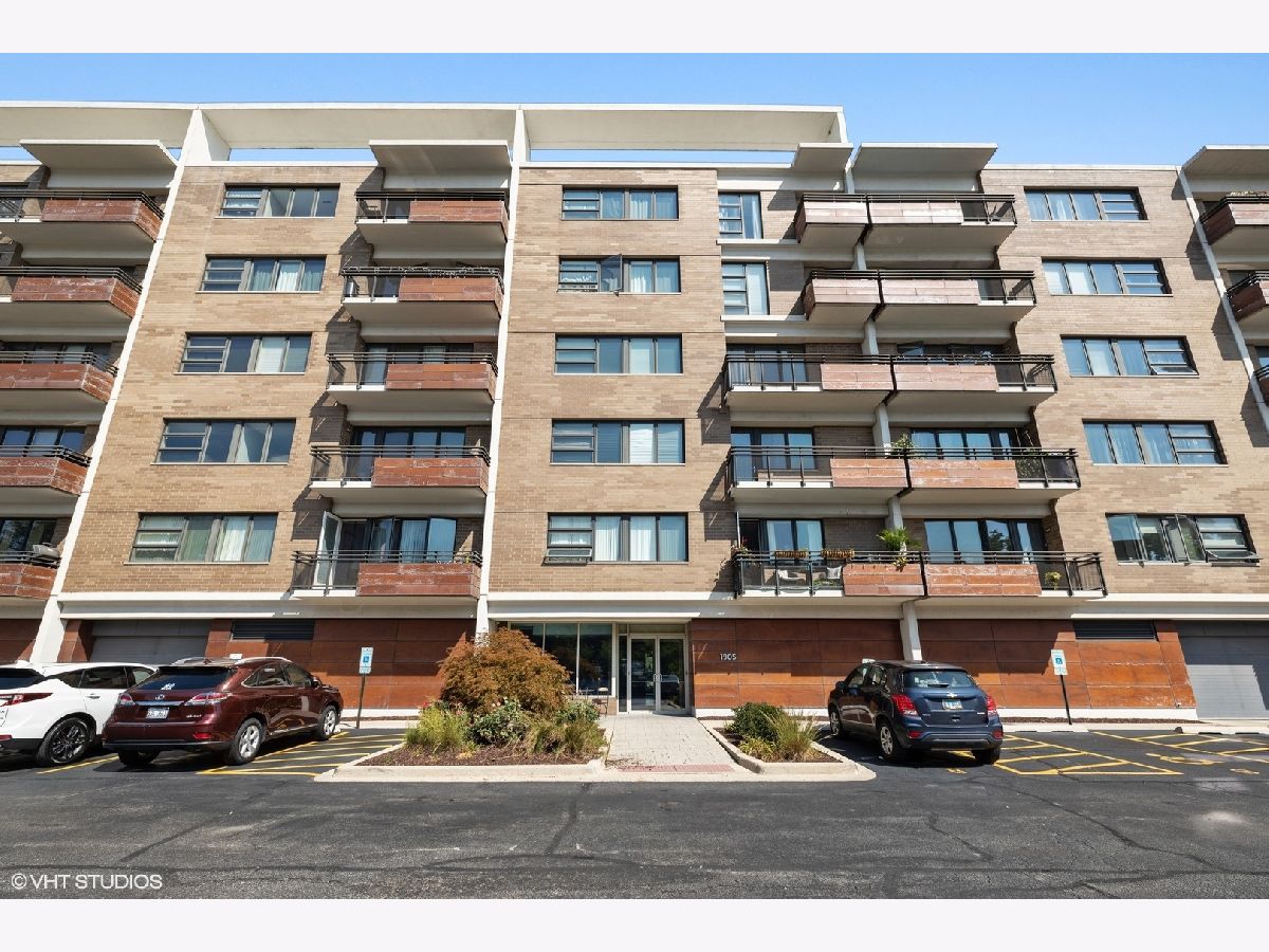  For Sale Hillside Illinois, 1905 Wolf Road