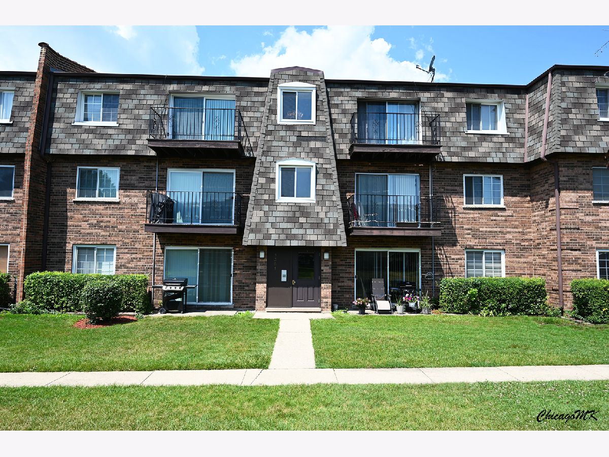  For Rent Des Plaines Illinois, 9381 Bay Colony