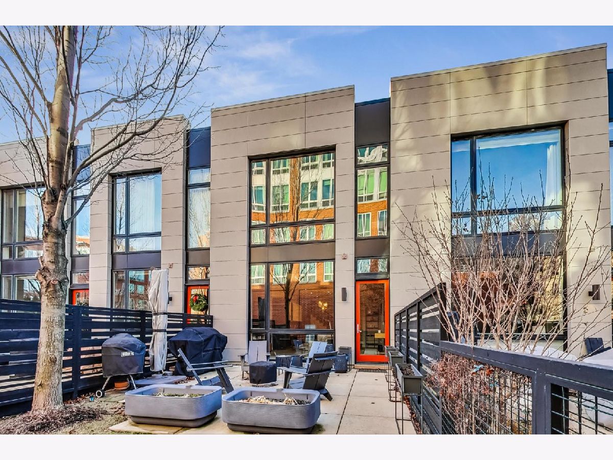  Rented Chicago Illinois, 4832 Clark