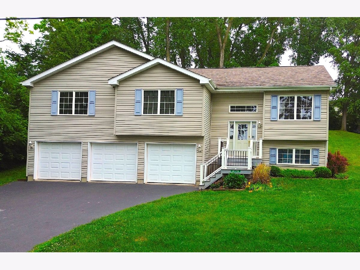  For Sale Antioch Illinois, 38815 Broadway Avenue