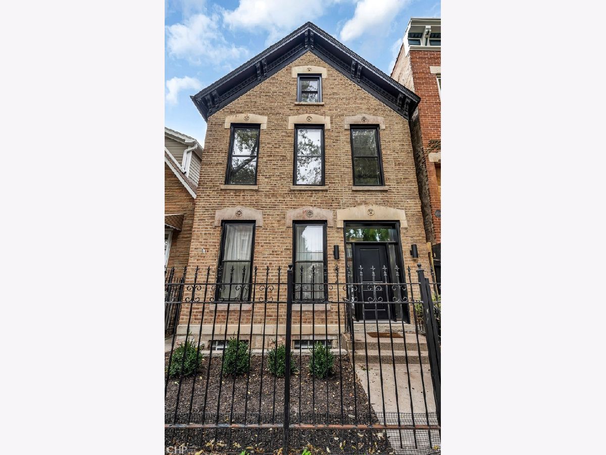 Condos & Townhomes & Homes Rented Bucktown Chicago Illinois, 2014 Oakley