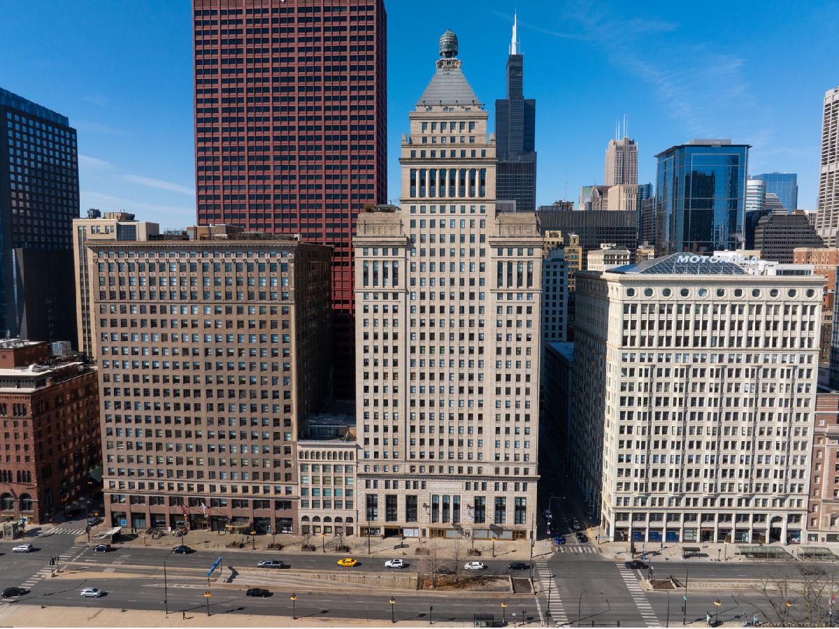  For Sale Chicago Illinois, 310 Michigan Avenue