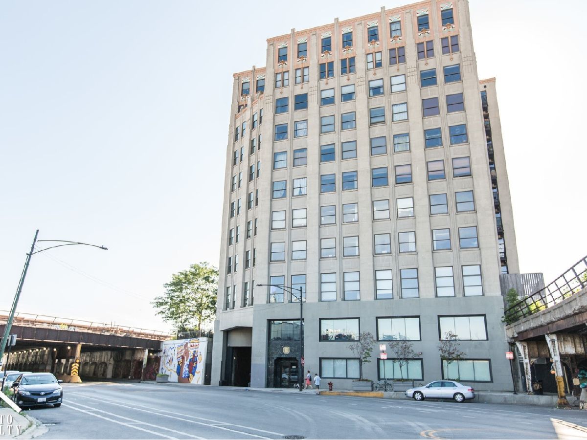  Rented Chicago Illinois, 1550 Blue Island