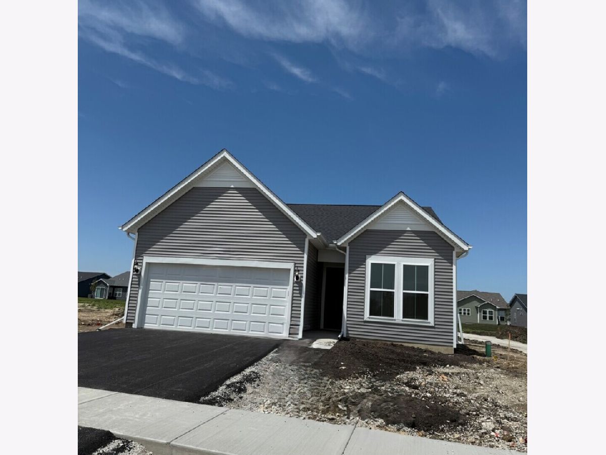 Homes For Sale Lincoln Prairie Aurora Illinois, 3302 Wildlight Road