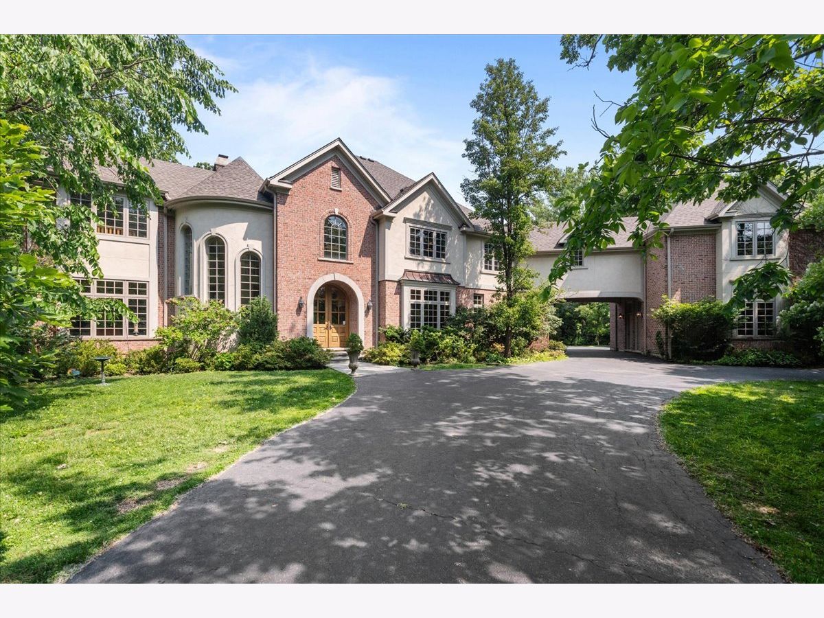  For Sale Riverwoods Illinois, 1005 Hiawatha Lane