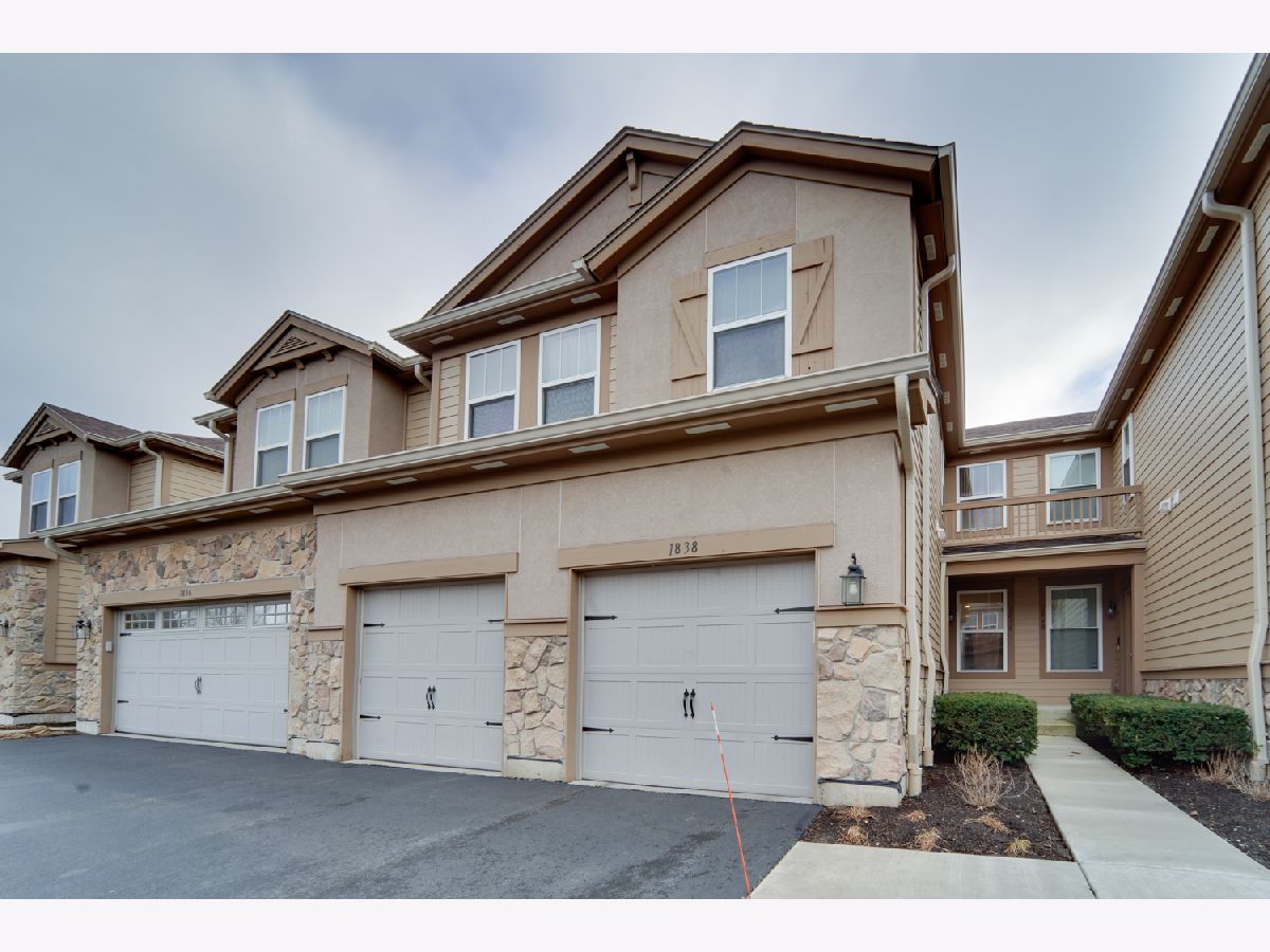  For Rent Vernon Hills Illinois, 1838 Crenshaw