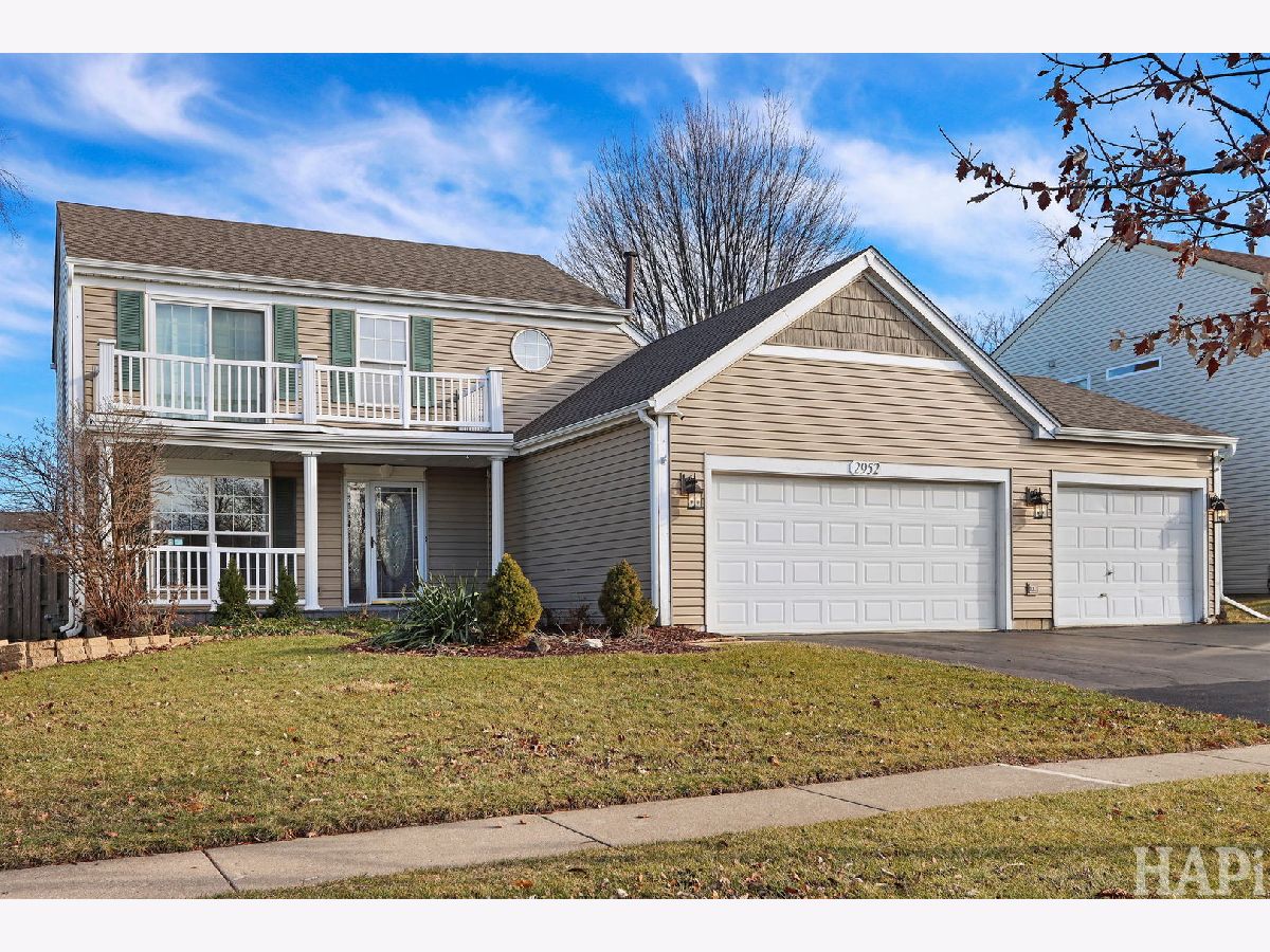  For Sale Carpentersville Illinois, 2952 Deerpath Lane