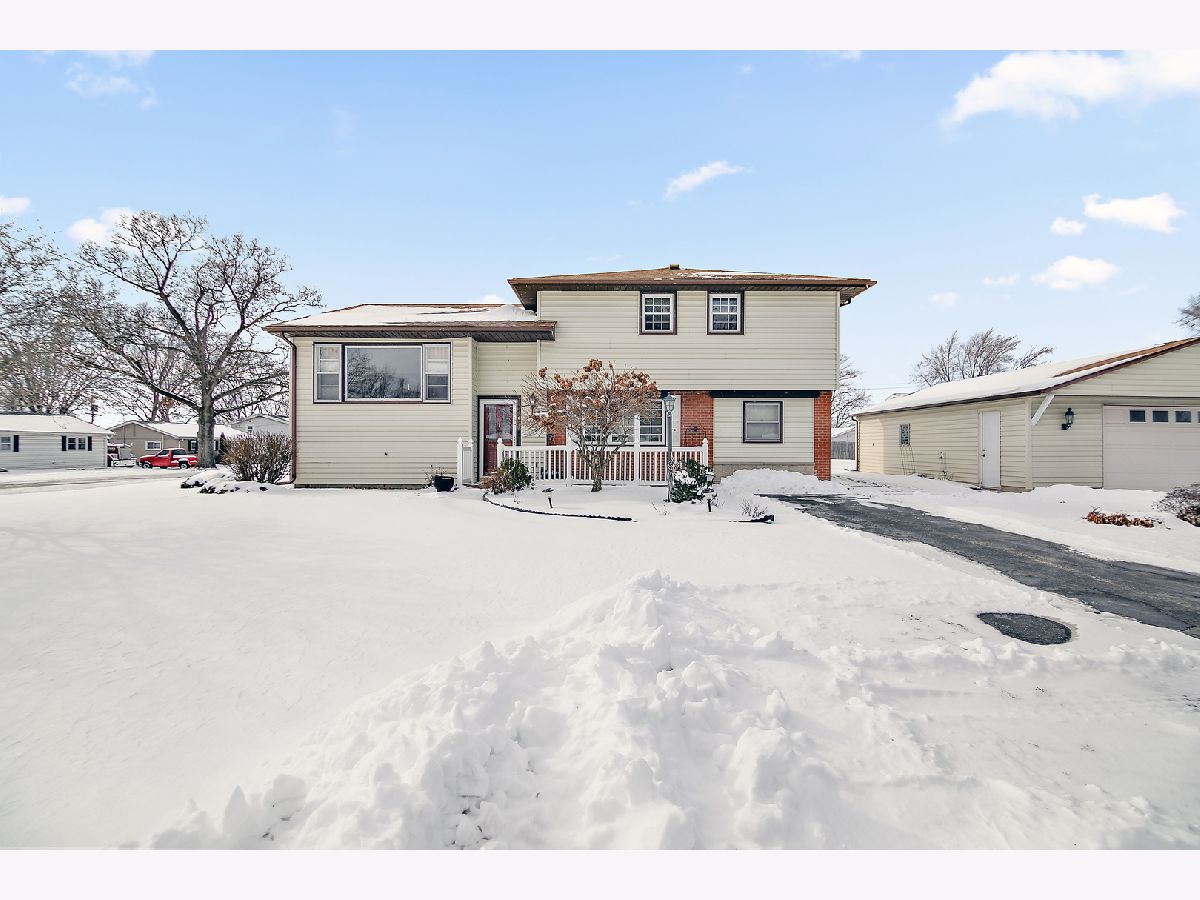  For Sale Aroma Park Illinois, 401 Greeley