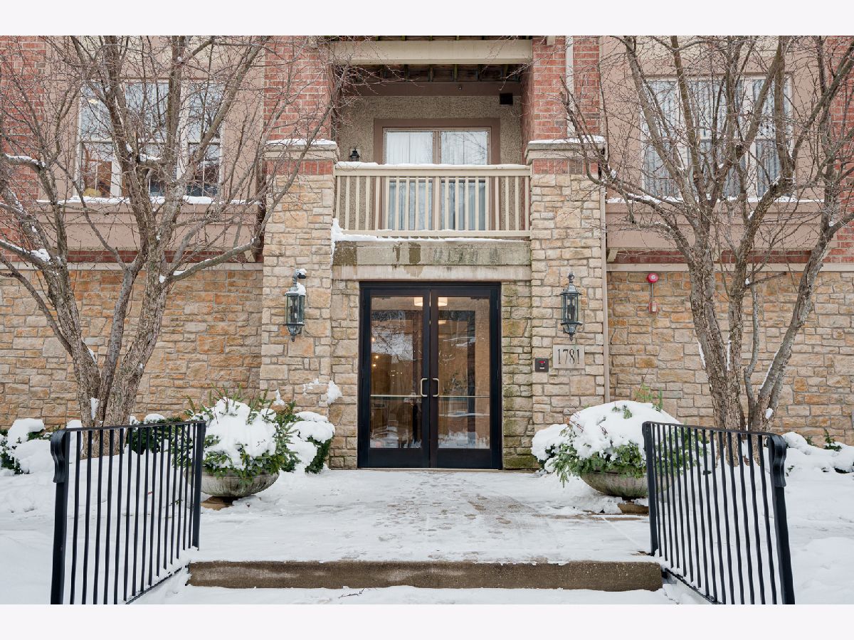  For Rent Northbrook Illinois, 1781 Tudor