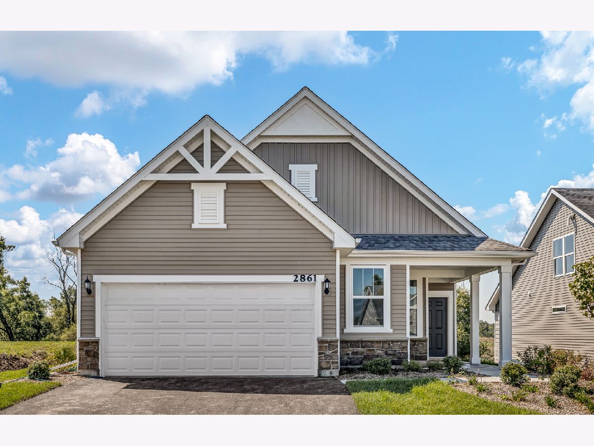 Homes For Sale Briargate Lindenhurst Illinois, 2813 Spring Circle South