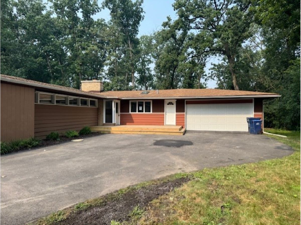  For Sale Libertyville Illinois, 28450 Shagbark Lane