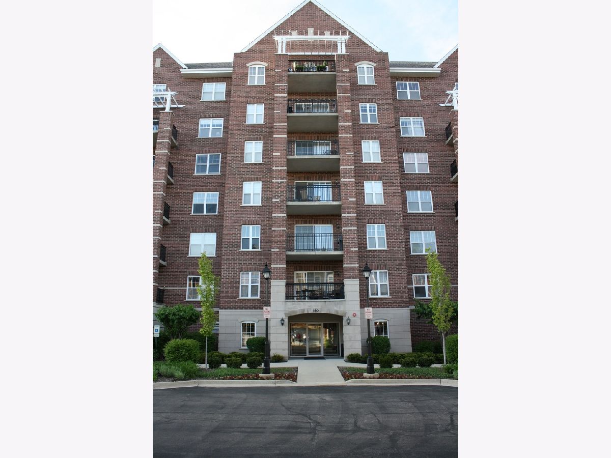 Condos & Townhomes For Rent The Groves Of Palatine Palatine Illinois