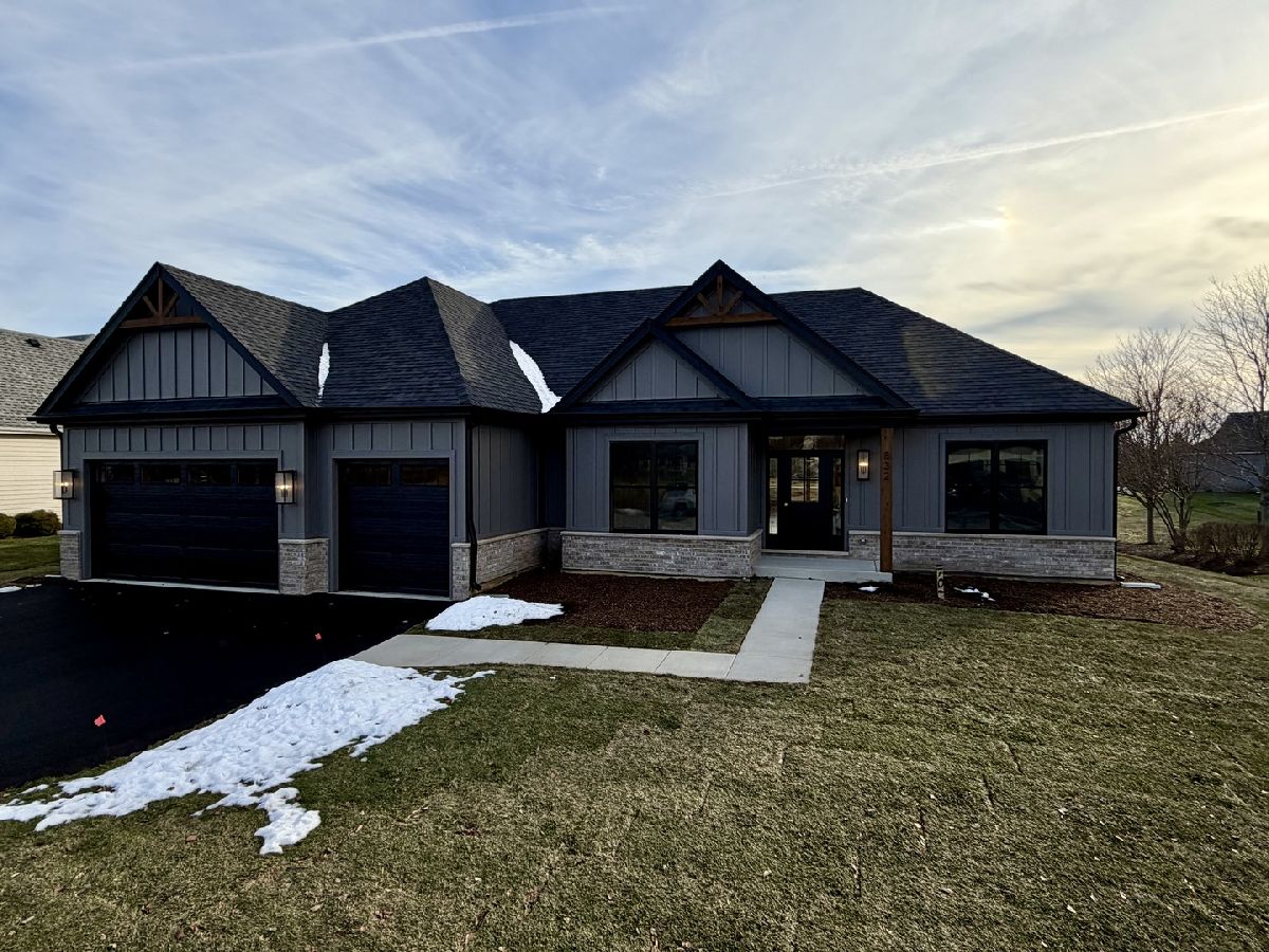  For Sale Geneva Illinois, 832 Sunflower Drive