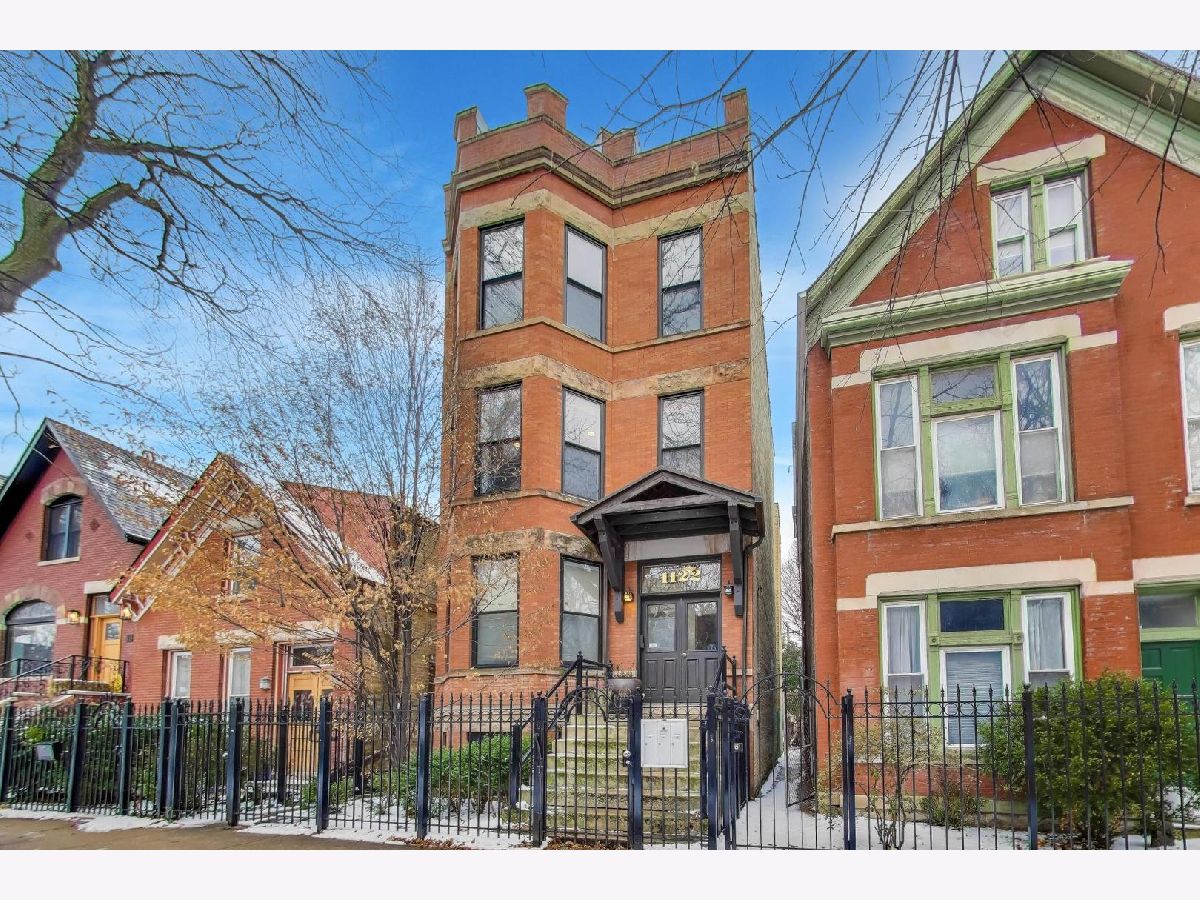  For Sale Chicago Illinois, 1122 Winchester Avenue