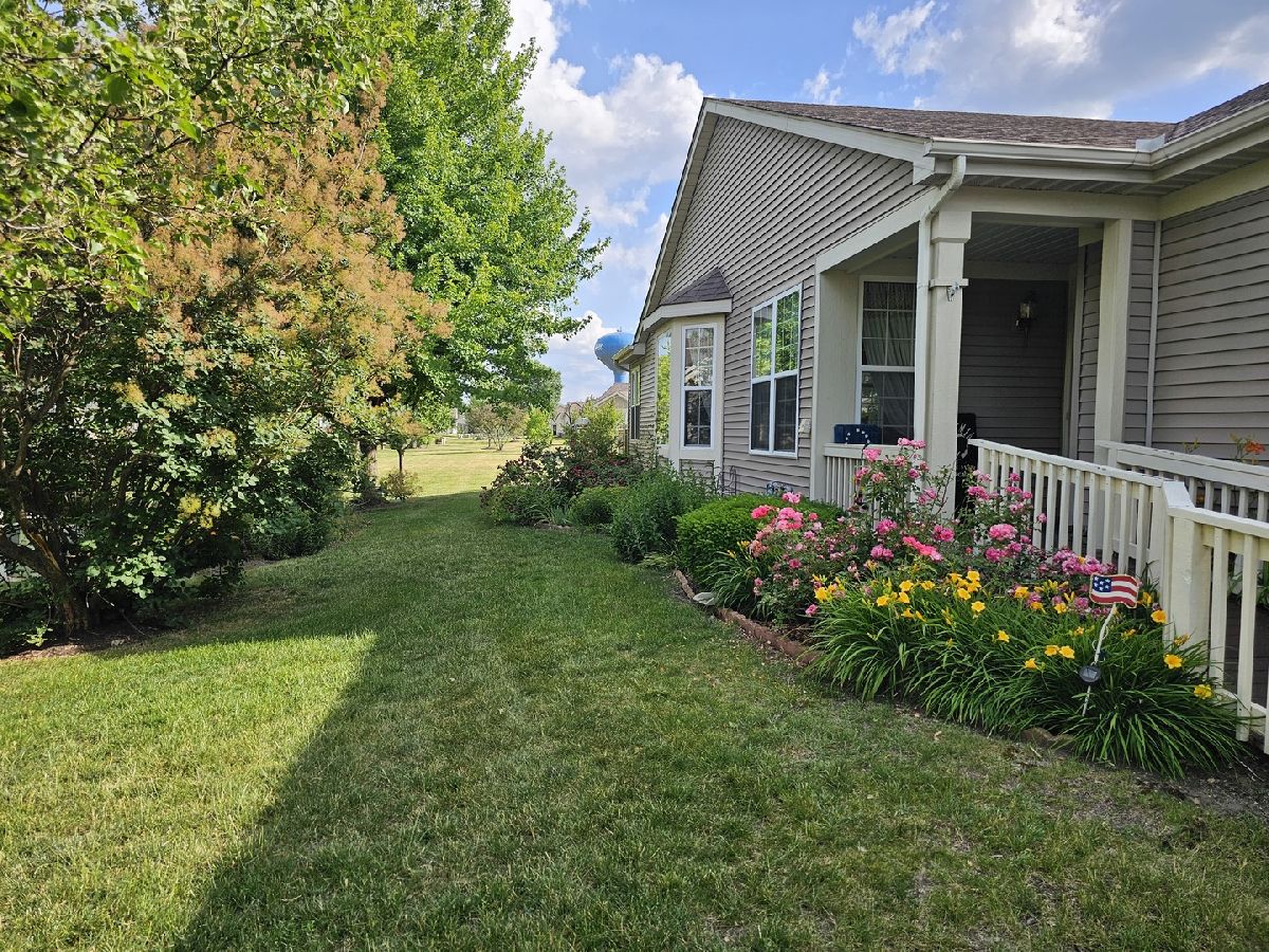  For Sale Crest Hill Illinois, 21201 Lily Lake Lane