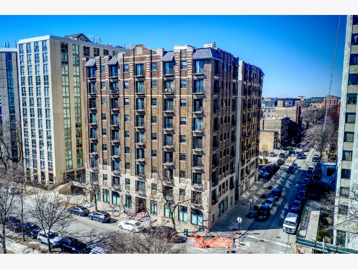  Rented Chicago Illinois, 4520 Clarendon