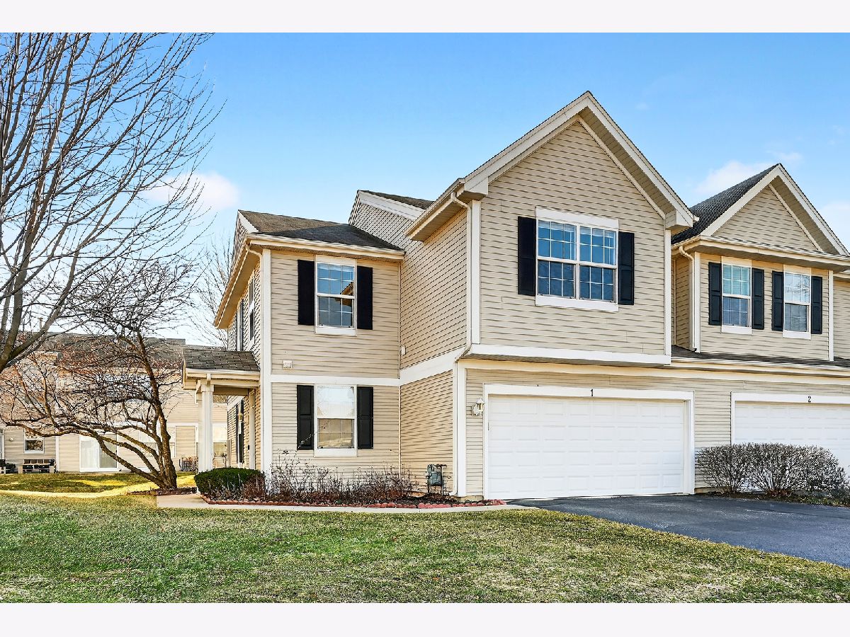  For Sale Dekalb Illinois, 1492 Waterside Drive