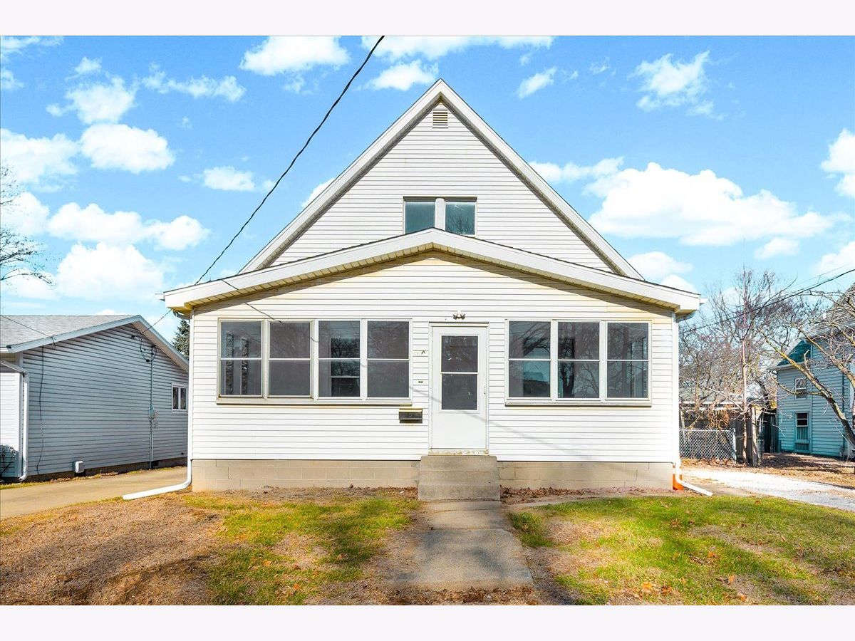  For Sale Bloomington Illinois, 340 Baker Street