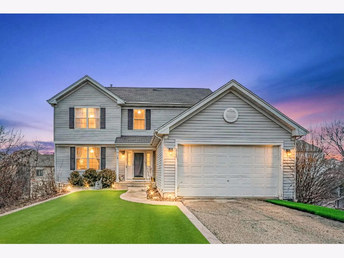 Homes For Sale Bright Meadows Round Lake Illinois, 212 Tanglewood Court