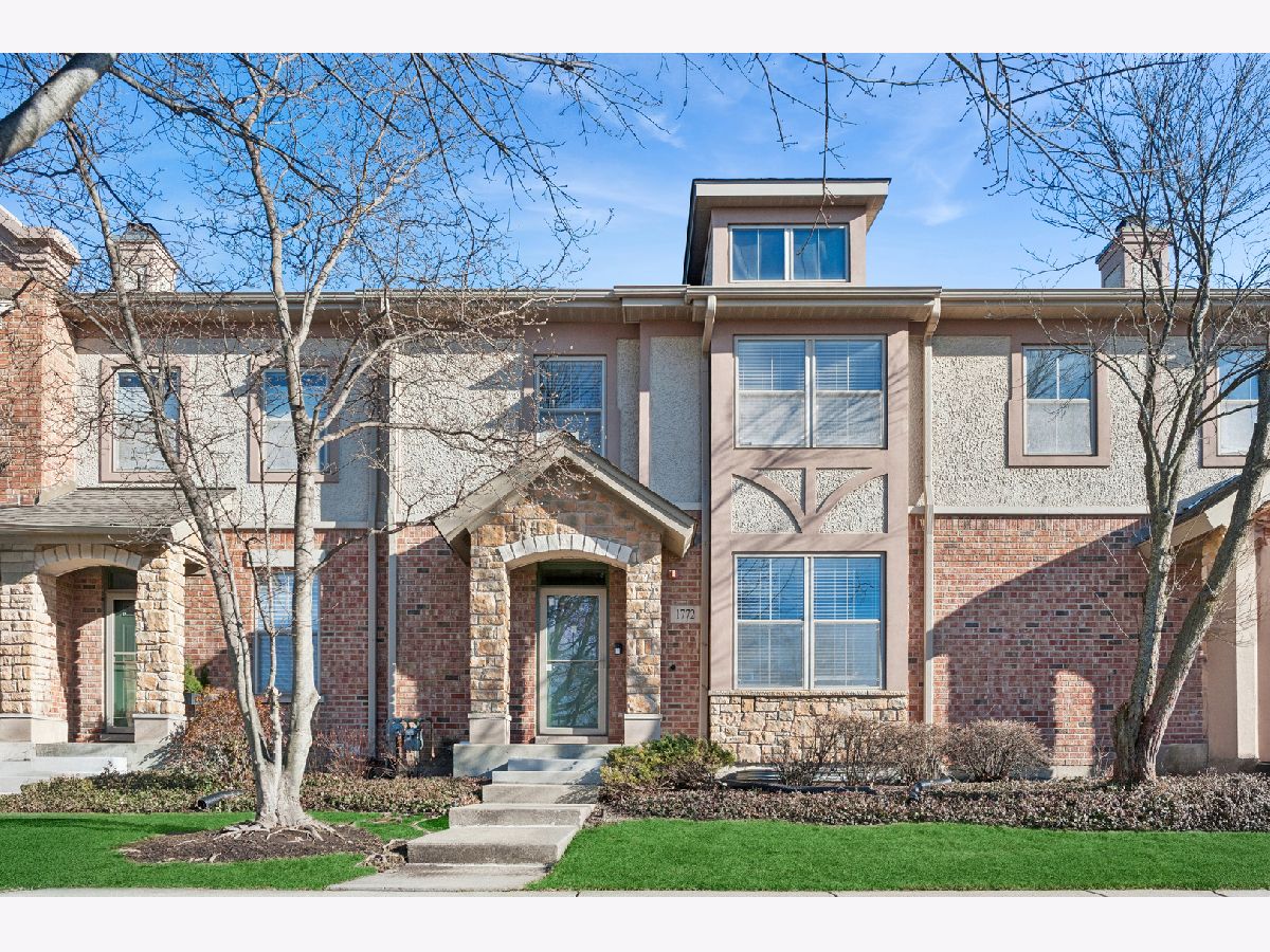 Condos & Townhomes For Sale Shermer Place Northbrook Illinois, 1772 Lancaster Way