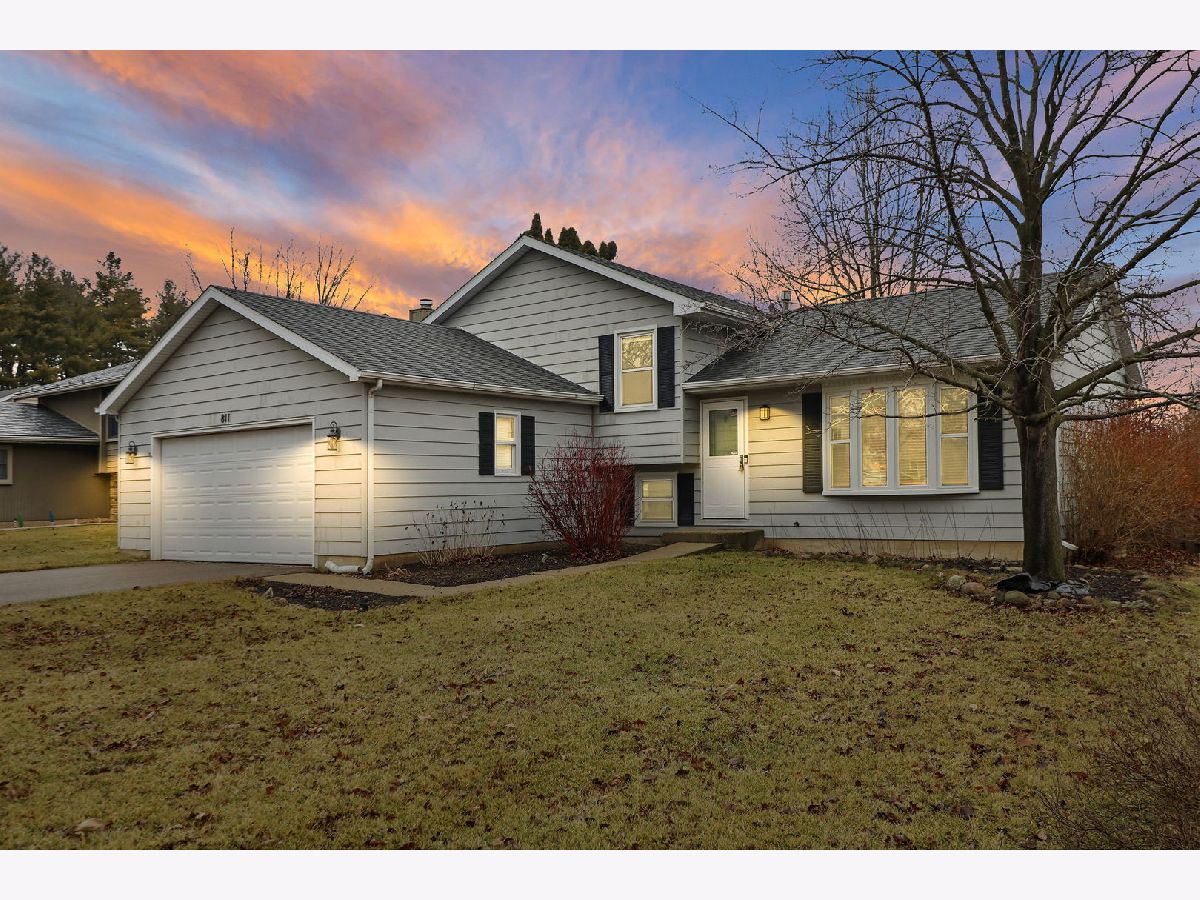  Sold Lindenhurst Illinois, 811 Beck