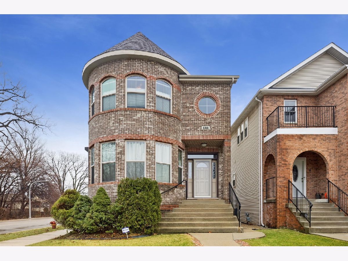  For Sale Chicago Illinois, 1301 106th Place