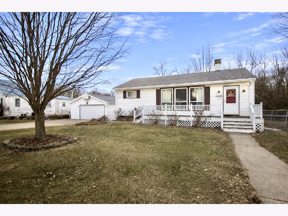  For Sale Dixon Illinois, 219 Willett Avenue