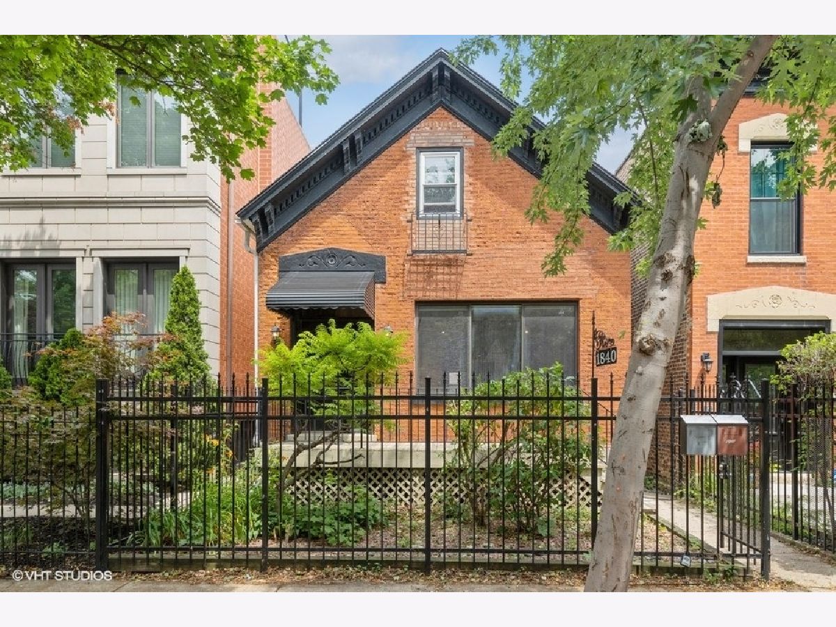  Sold Chicago Illinois, 1840 Huron