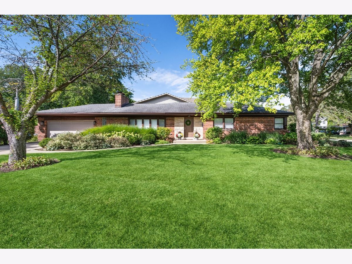  For Sale Glenview Illinois, 824 Echo Lane