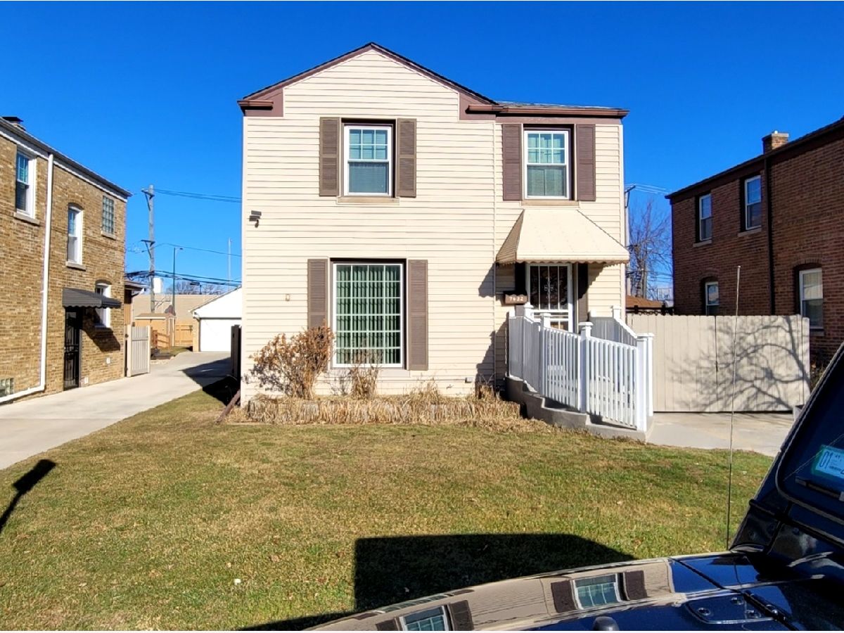  For Sale Chicago Illinois, 7432 Gregory Street