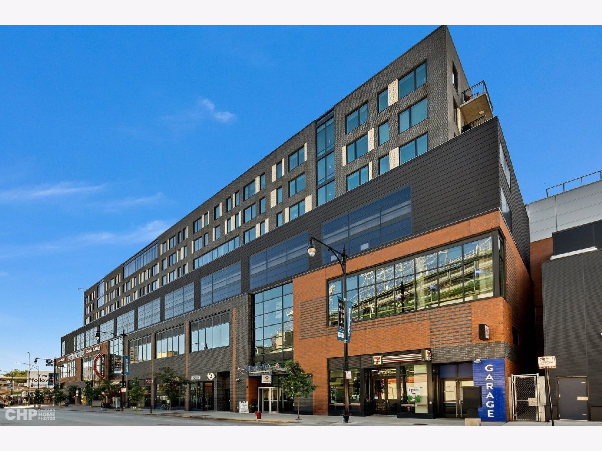  Rented Chicago Illinois, 1025 Addison