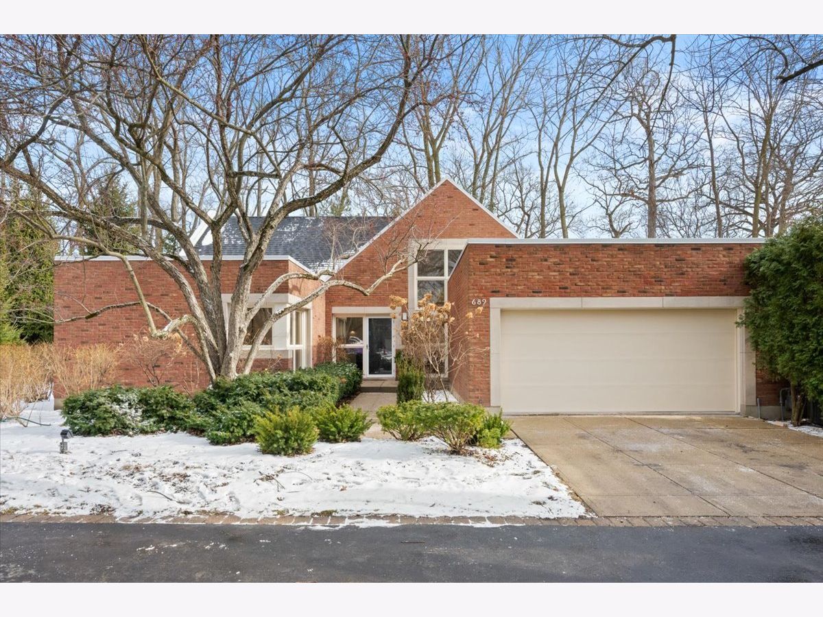  For Sale Highland Park Illinois, 689 Crofton Avenue