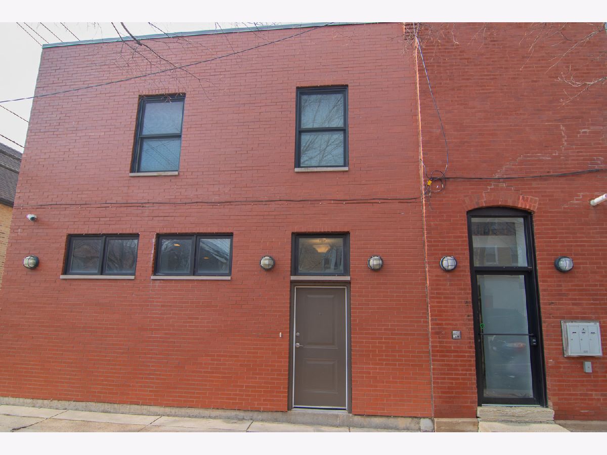  Rented Chicago Illinois, 2535 North