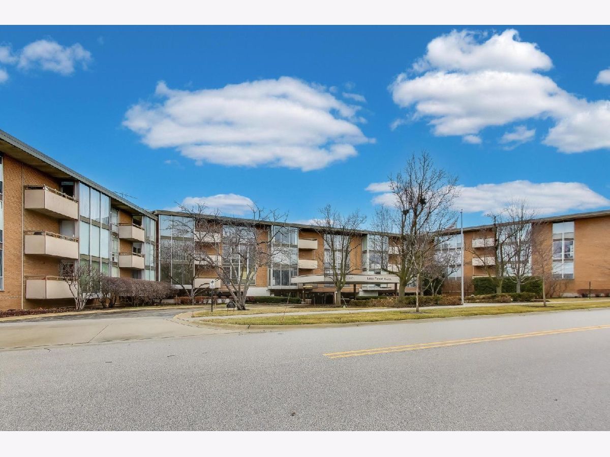  For Sale Lake Forest Illinois, 1301 Western Avenue