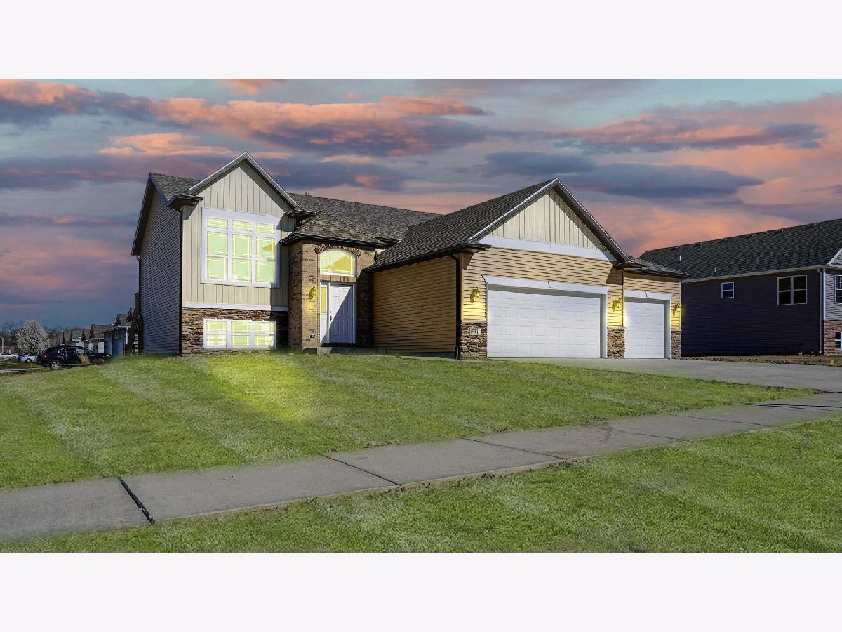  For Sale Merrillville Indiana, 8240 Dylan Drive