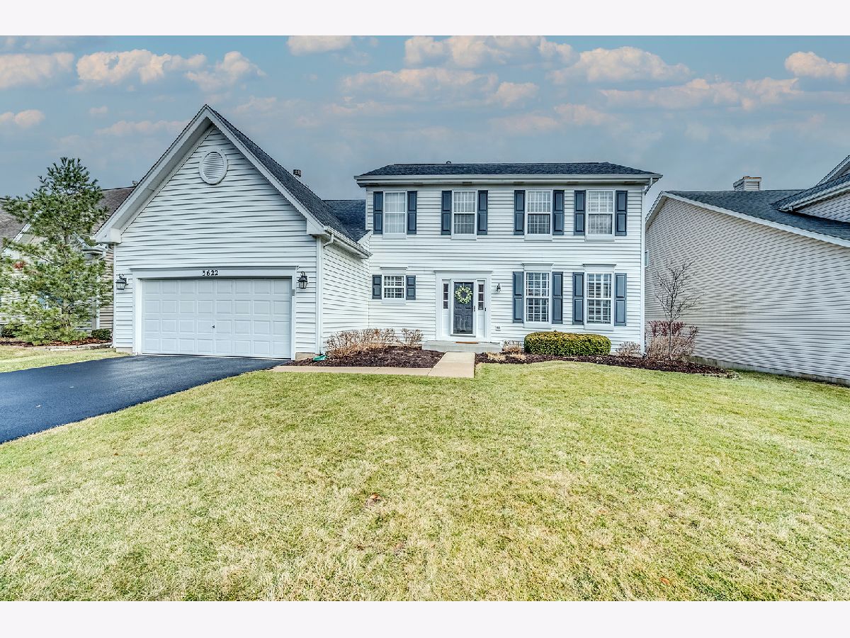  For Sale St Charles Illinois, 3622 Provence Drive