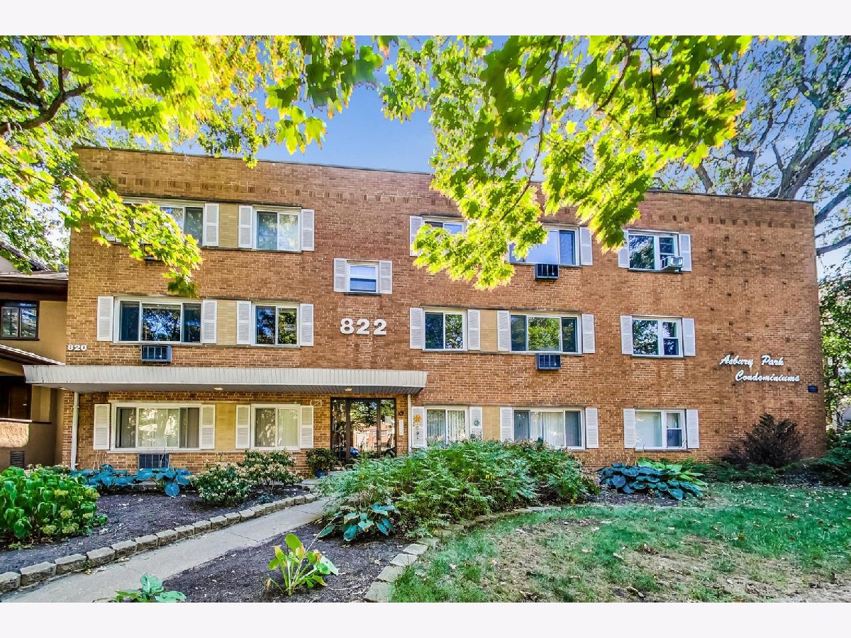  For Rent Evanston Illinois, 822 Seward