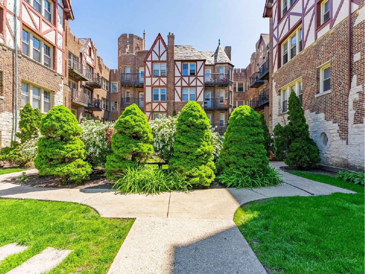  For Sale Chicago Illinois, 5717 Kimball Avenue